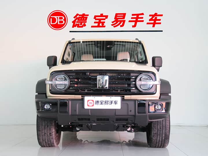 Фото 2 - Tank 300 Hybrid