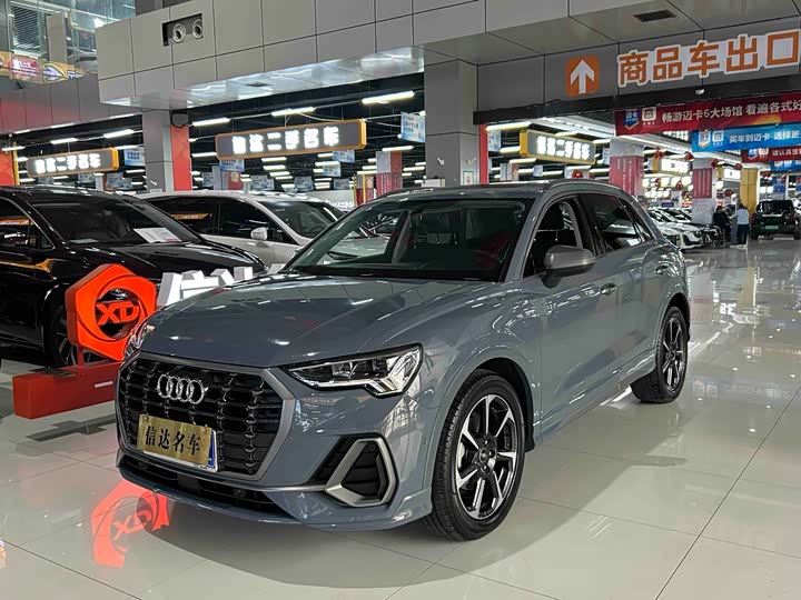 Фото 1 - Audi Q3