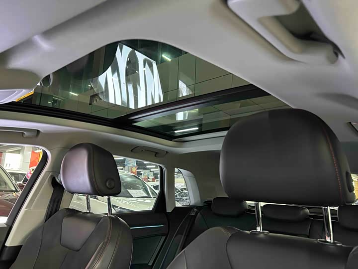 Фото 5 - Audi Q3