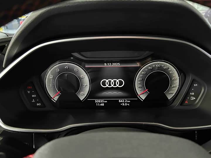 Фото 6 - Audi Q3