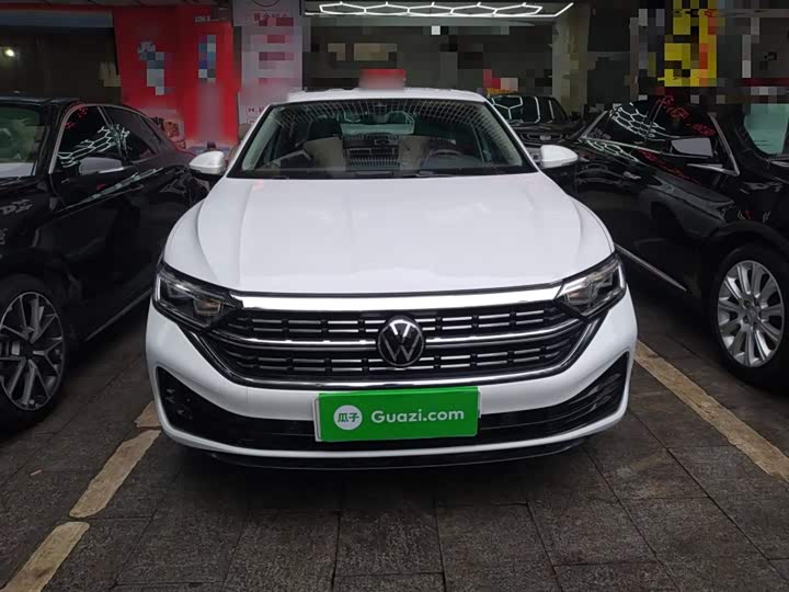 Фото 3 - Volkswagen Sagitar L