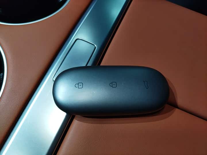 Фото 9 - LiXiang L8