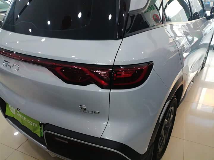 Фото 8 - BYD Yuan Up