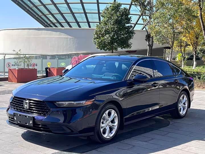 Фото 1 - Honda Accord