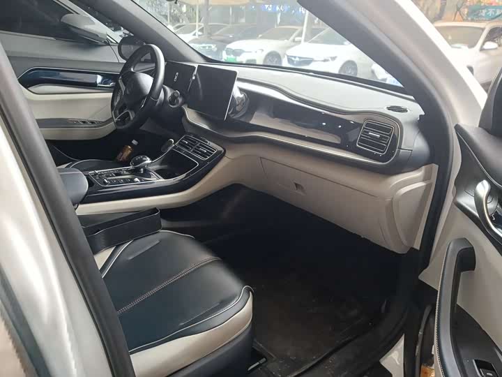 Фото 9 - BYD Qin Plus