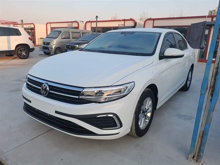 Фото 1 - Volkswagen Bora