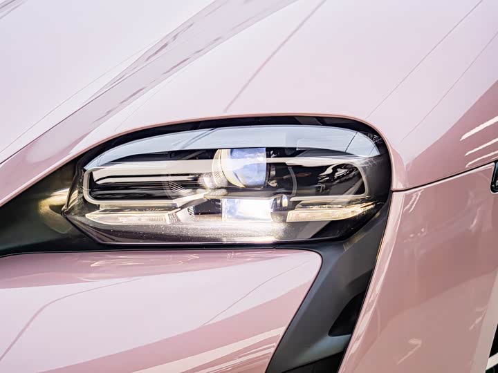 Фото 6 - Porsche Taycan