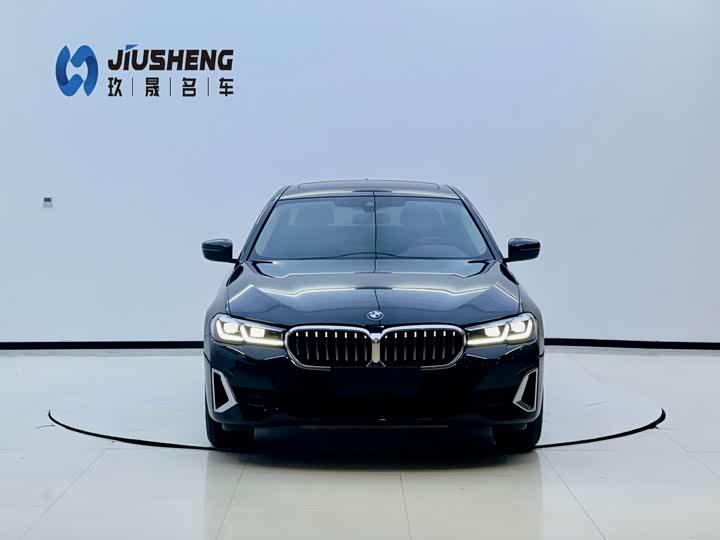 Фото 2 - BMW 5 Series