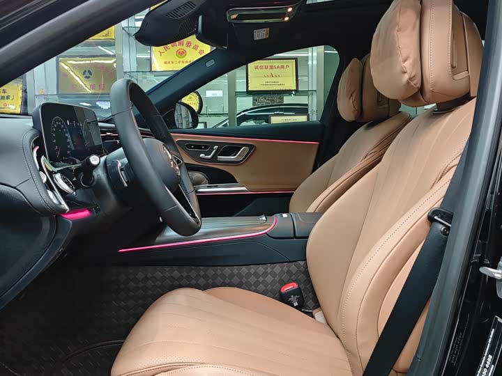 Фото 8 - Mercedes-Benz E-Class