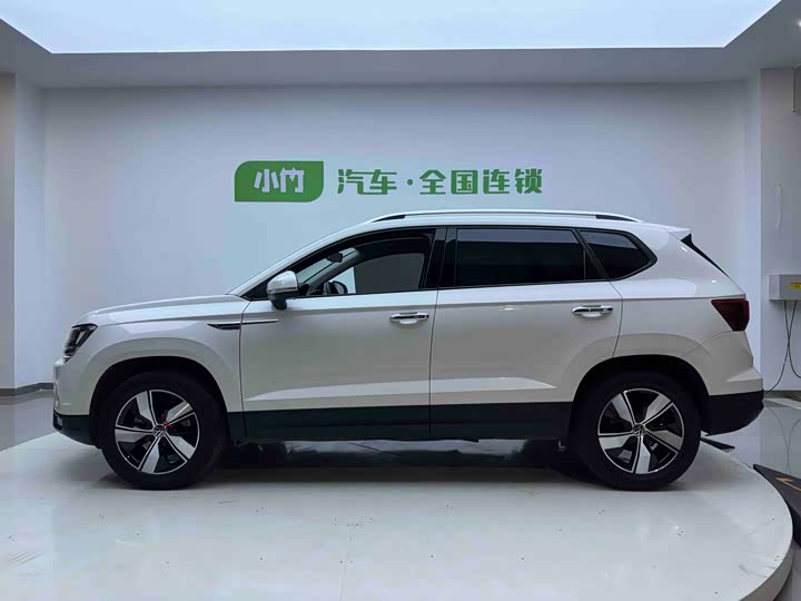 Фото 7 - Volkswagen Tharu