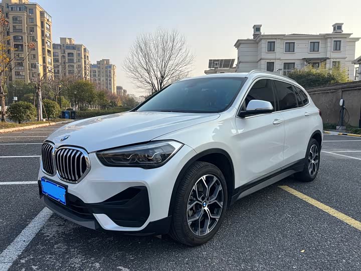 Фото 1 - BMW X1
