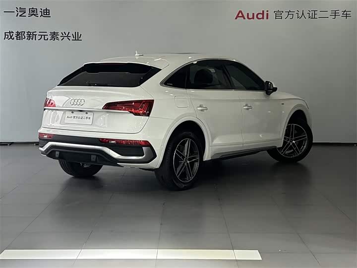 Фото 4 - Audi Q5L Sportback