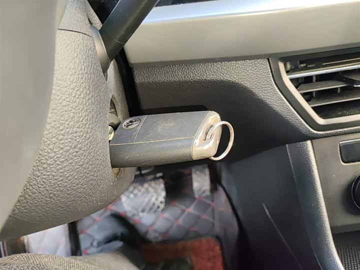 Фото 9 - Volkswagen Lavida