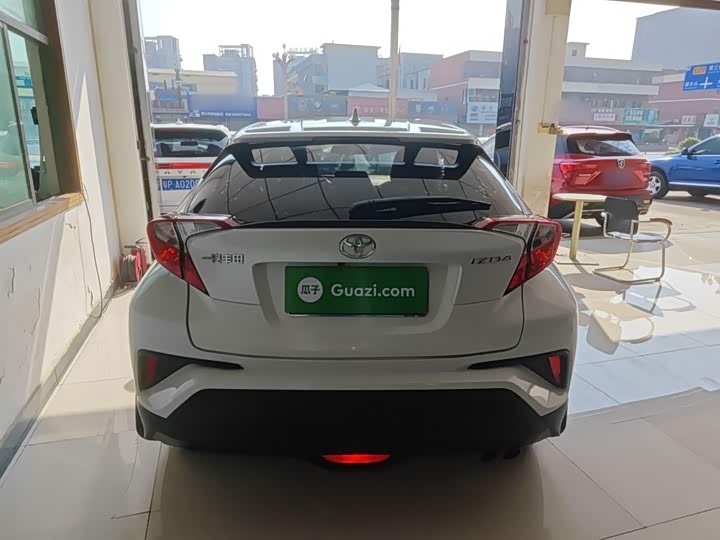 Фото 6 - Toyota Izoa