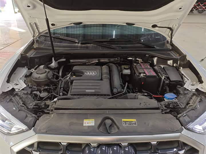 Фото 9 - Audi Q3