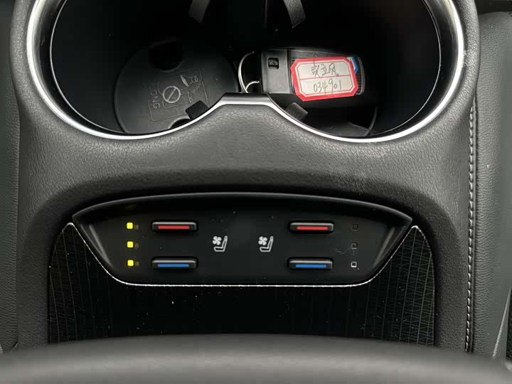 Фото 9 - Toyota Venza