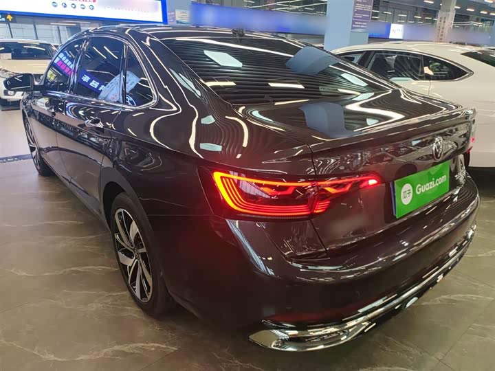 Фото 5 - Volkswagen Sagitar L