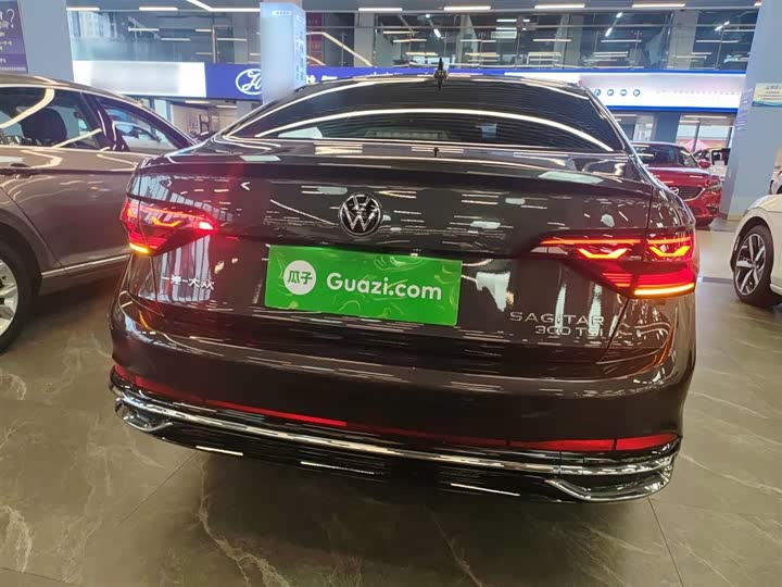 Фото 6 - Volkswagen Sagitar L