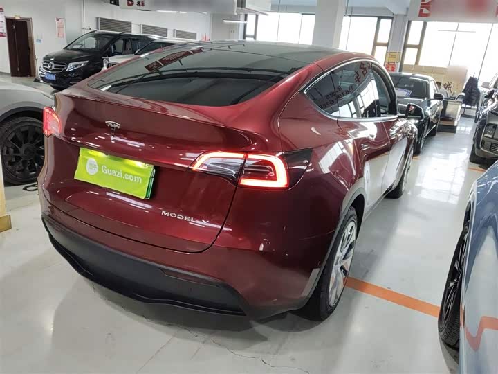 Фото 7 - Tesla Model Y