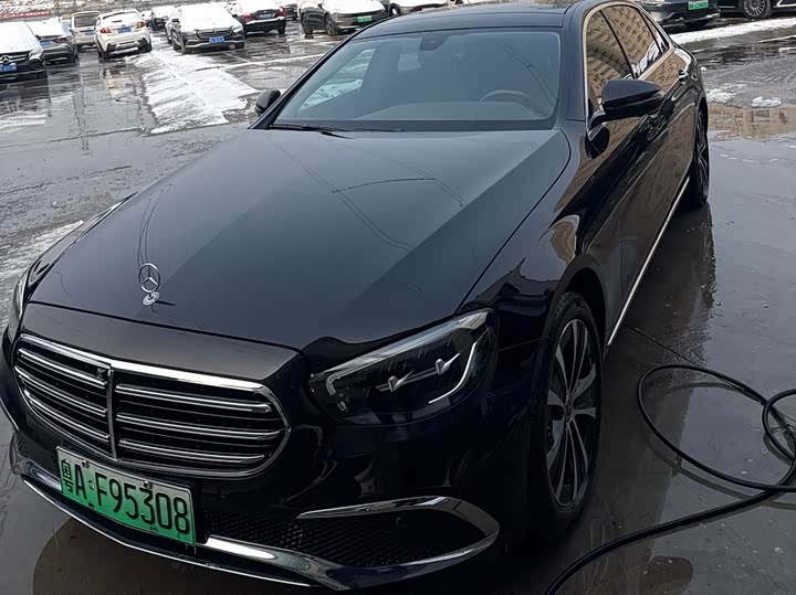 Фото 1 - Mercedes-Benz E-Class Hybrid