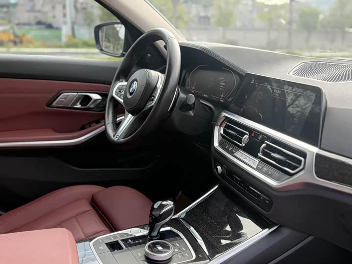 Фото 8 - BMW 3 Series