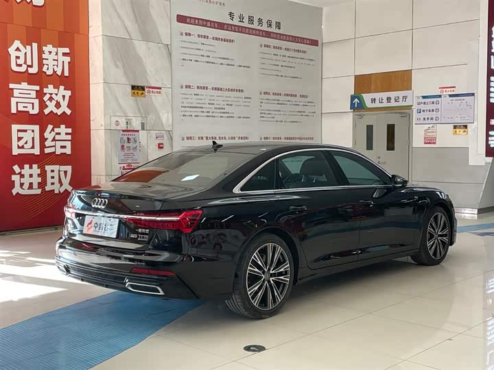 Фото 7 - Audi A6L