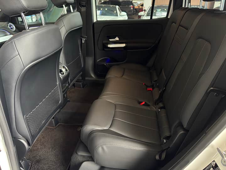 Фото 8 - Mercedes-Benz GLB-Class