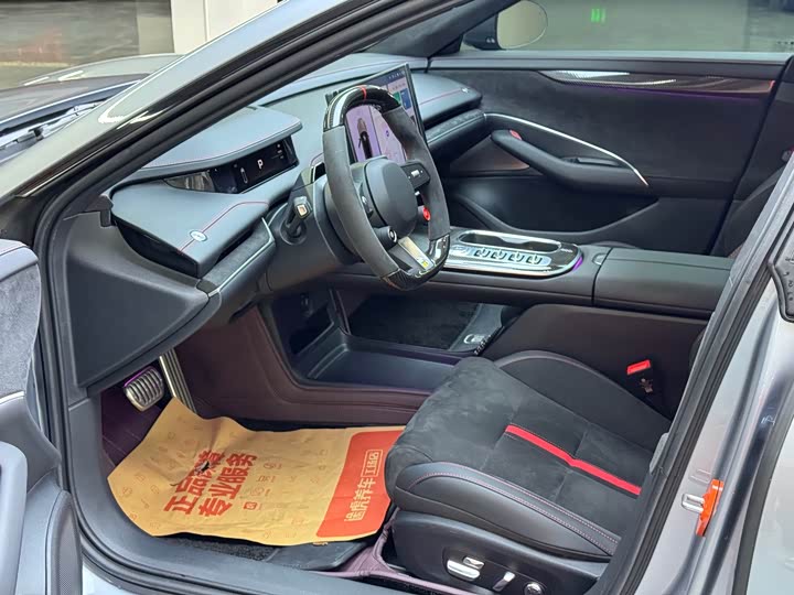 Фото 7 - Xiaomi SU7 Ultra