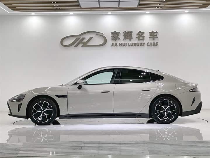 Фото 4 - Xiaomi SU7