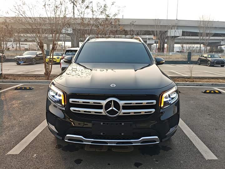 Фото 3 - Mercedes-Benz GLB-Class