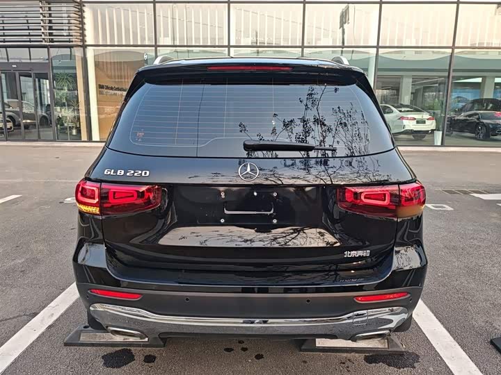 Фото 6 - Mercedes-Benz GLB-Class