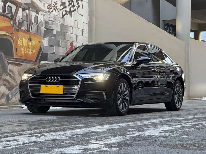 Фото 1 - Audi A6L