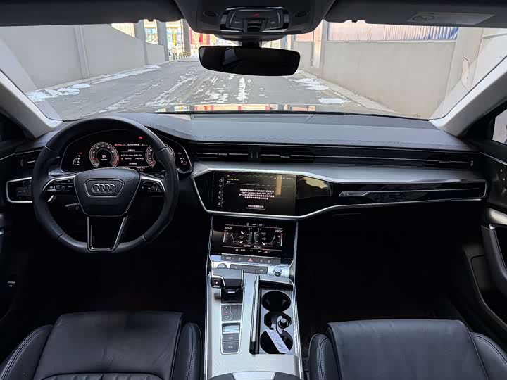Фото 8 - Audi A6L