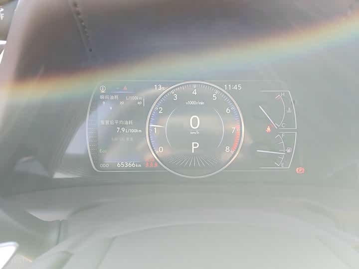 Фото 9 - Lexus ES