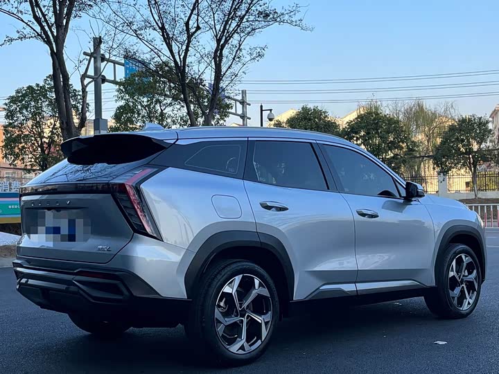 Фото 7 - Geely Atlas L