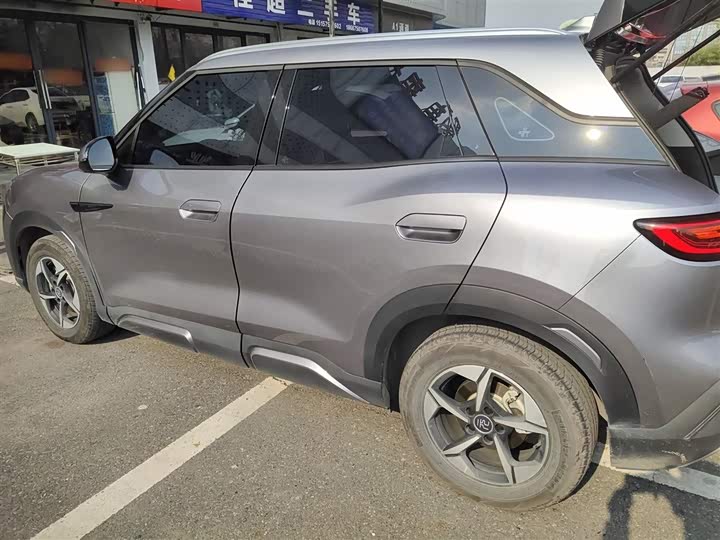 Фото 5 - BYD Yuan Up