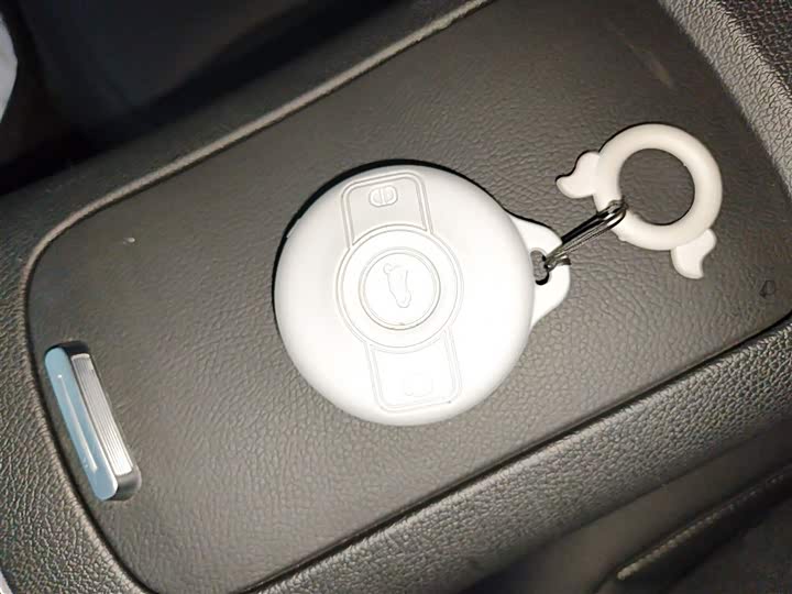 Фото 9 - Smart #1