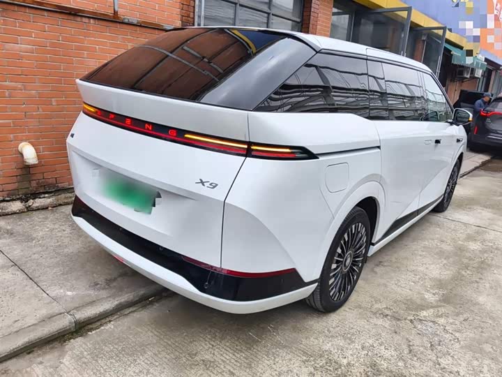 Фото 7 - XPeng X9