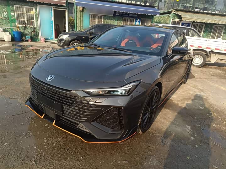 Фото 2 - Changan UNI-V