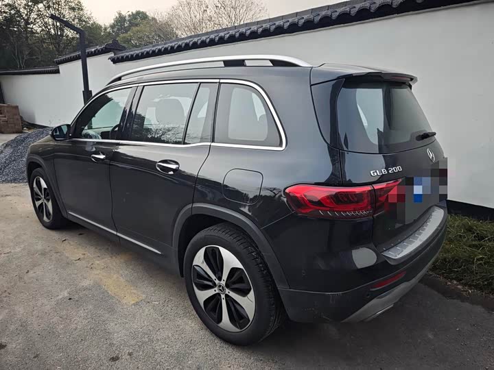 Фото 2 - Mercedes-Benz GLB-Class