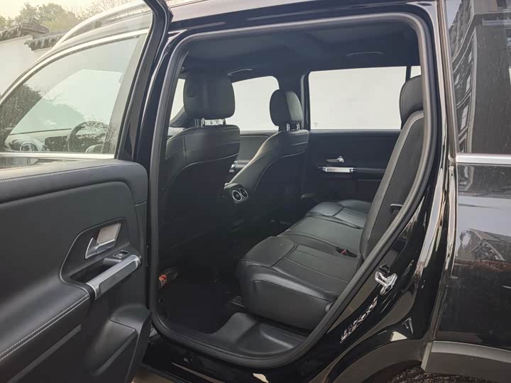 Фото 6 - Mercedes-Benz GLB-Class