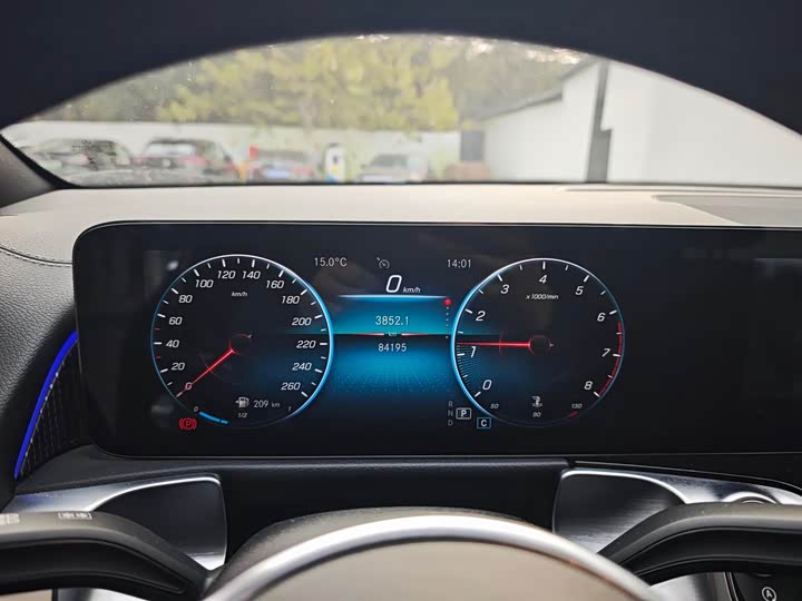 Фото 9 - Mercedes-Benz GLB-Class