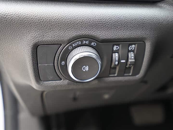 Фото 6 - Buick Velite 6