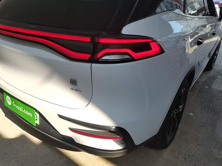 Фото 8 - BYD Tang Hybrid/EV