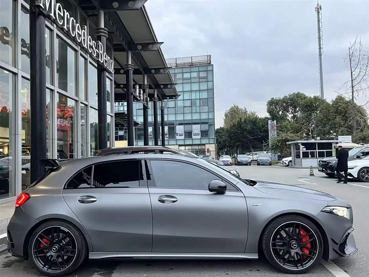 Фото 5 - Mercedes-Benz A-Class AMG