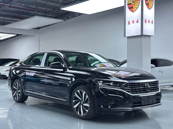 Фото 3 - Volkswagen Passat