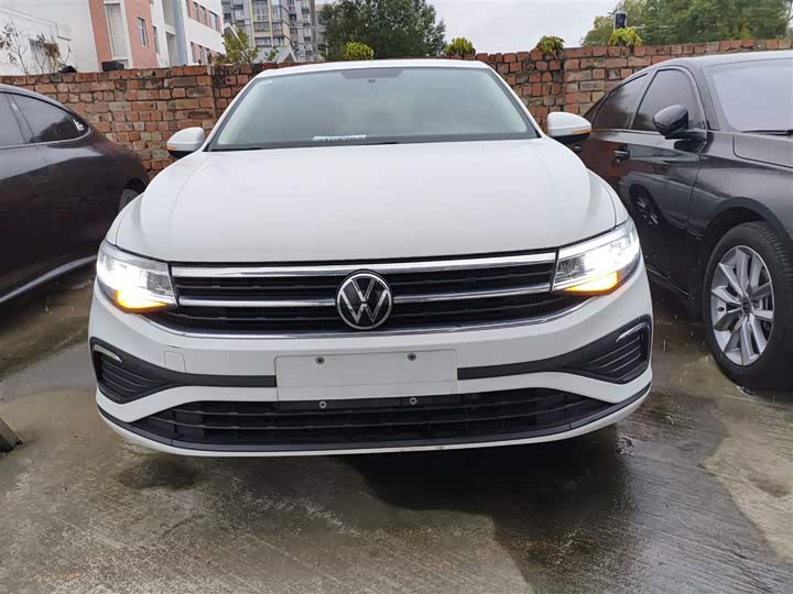 Фото 3 - Volkswagen Bora