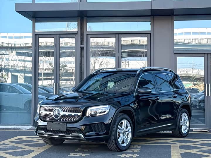 Фото 1 - Mercedes-Benz GLB-Class