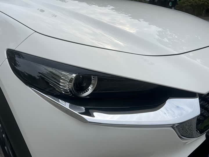 Фото 4 - Mazda CX-30