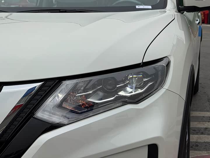 Фото 8 - Nissan X-Trail